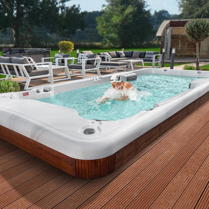 Wellis: Amazon Riverjet Swim Spa