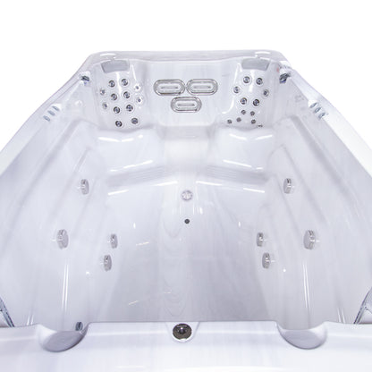 Wellis: Danube Swim Spa Riverjet