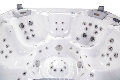 Wellis: Mont Blanc Hot Tub