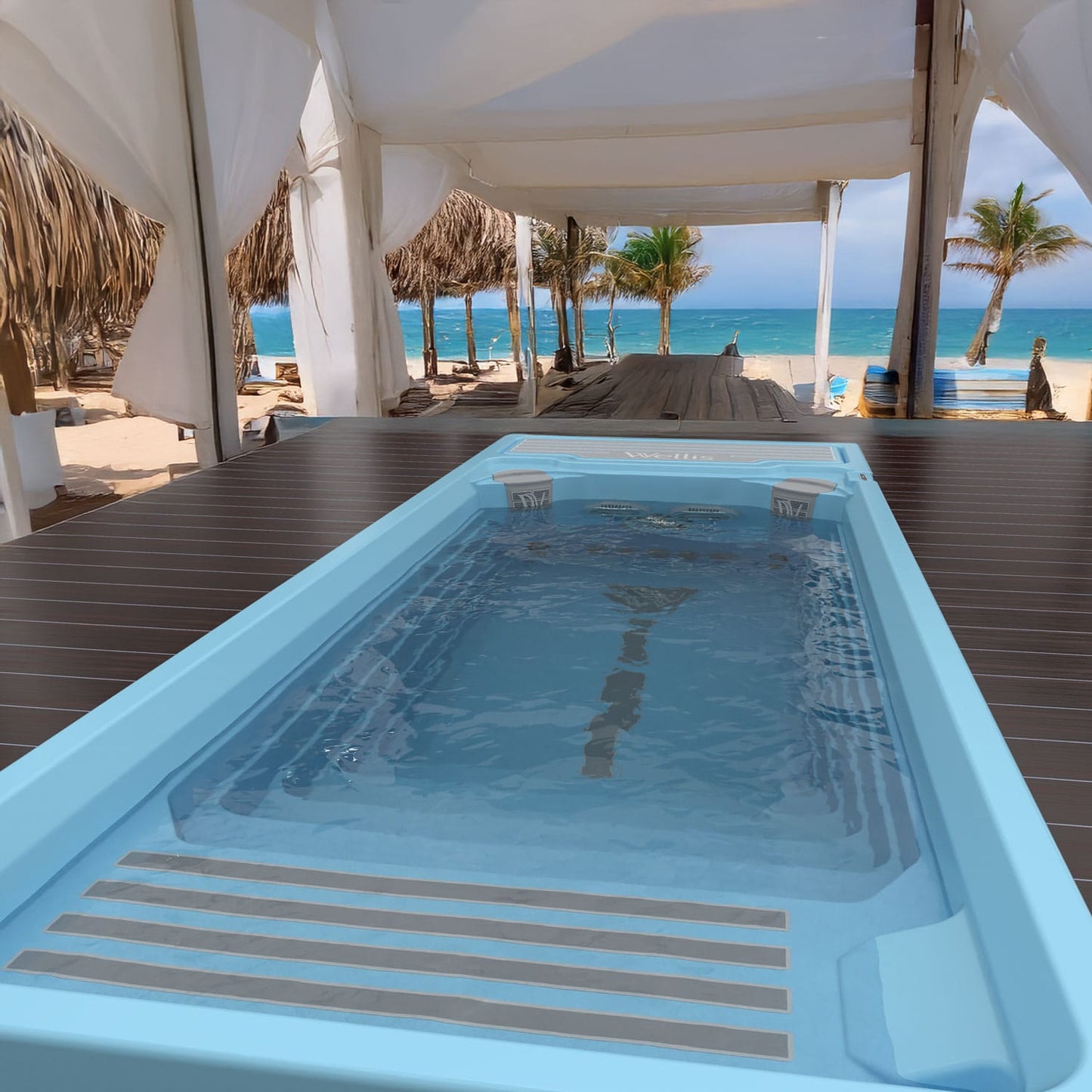 Wellis: Beach Club Deluxe Swimming Pool
