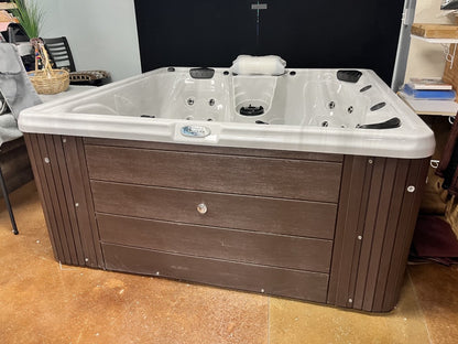 Strong Spas: Fair Special 85"